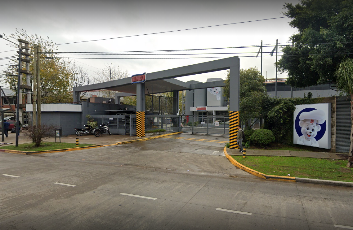 Bimbo cierra la planta incendiada en San Fernando y Pasteleros negocia la reincorporación de trabajadores