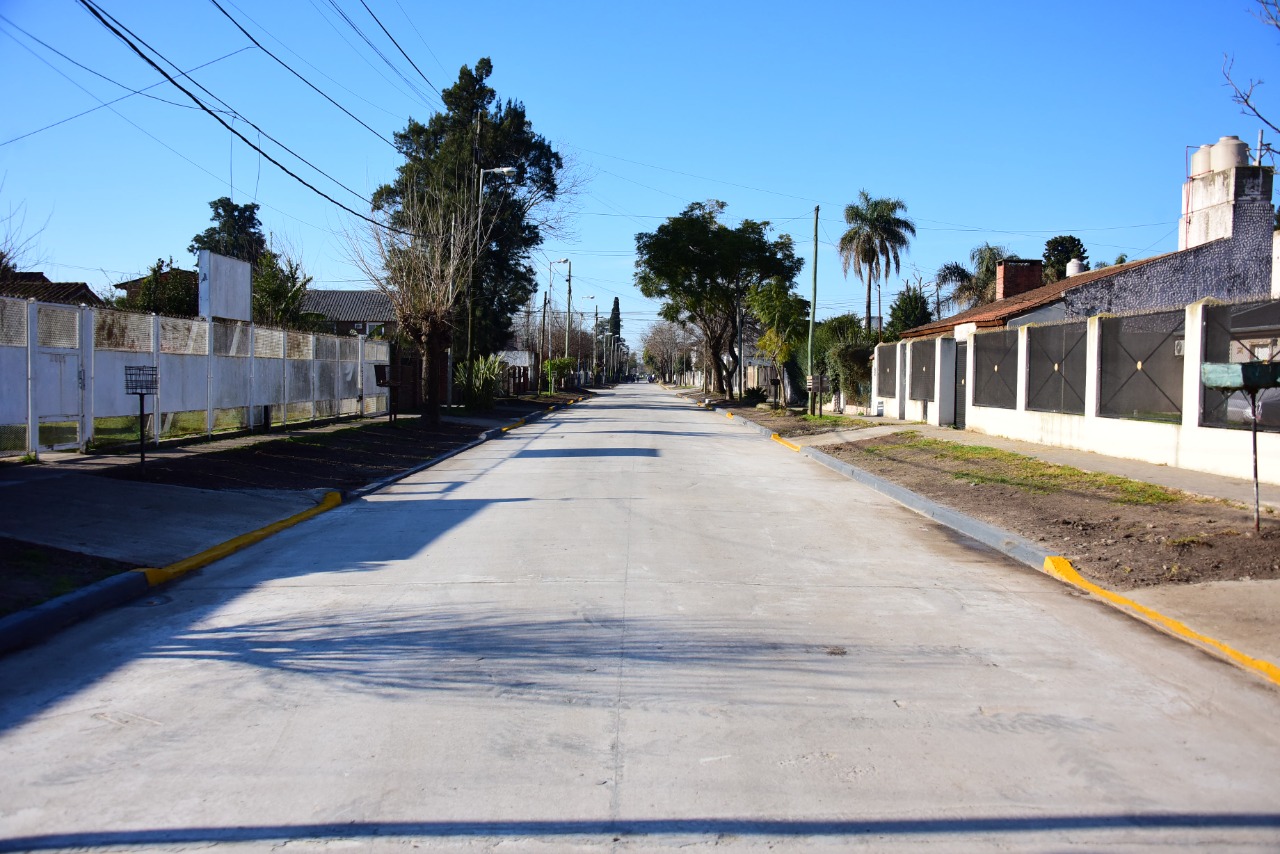 Se inauguró el pavimento de la calle Villa de Mayo