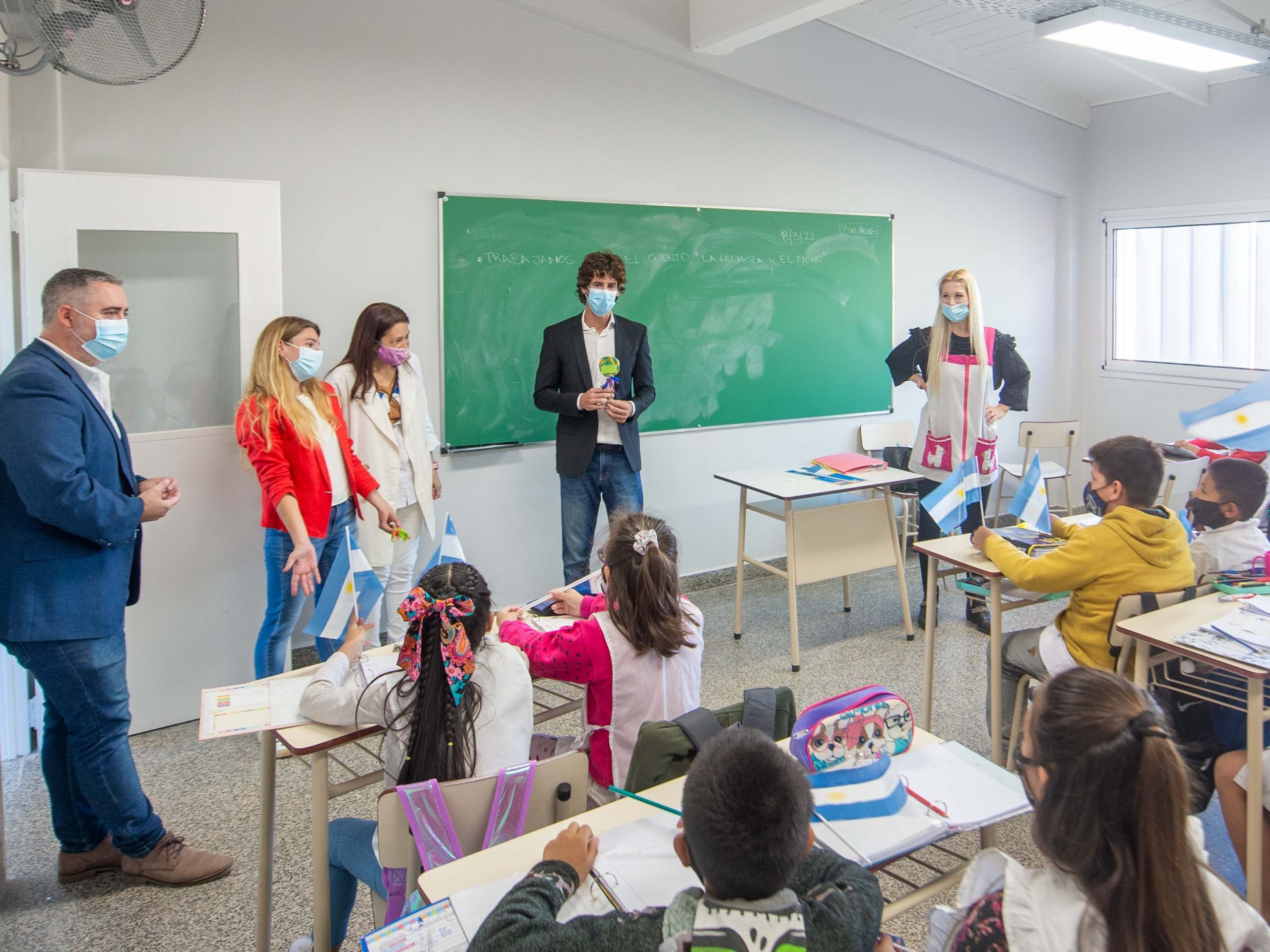 Juan Andreotti inauguró la renovada Escuela Primaria N°38 y Secundaria N°17