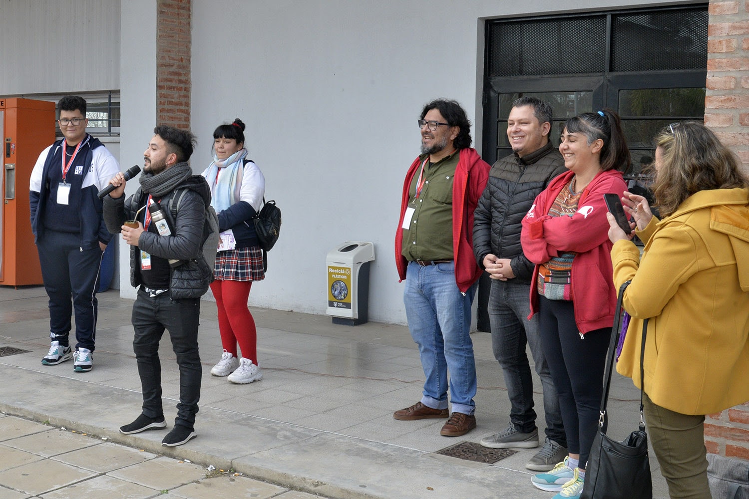 Vecinos y vecinas de Tigre participaron de la primera jornada del Programa "Jóvenes y Memoria" en el CUT